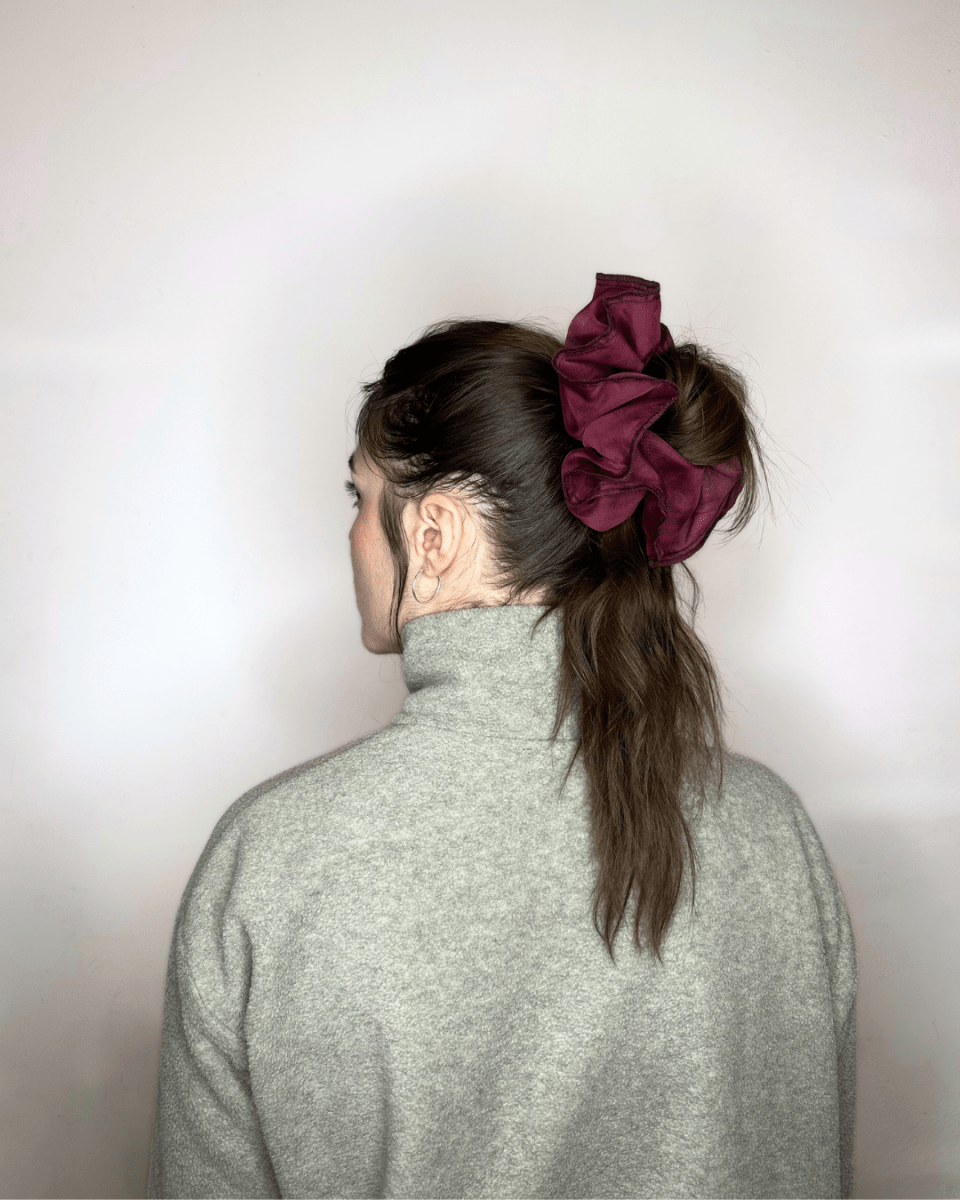 Upcycling-Scrunchie-Chouchou-Les_Filles_de_l_Usine-bordeaux