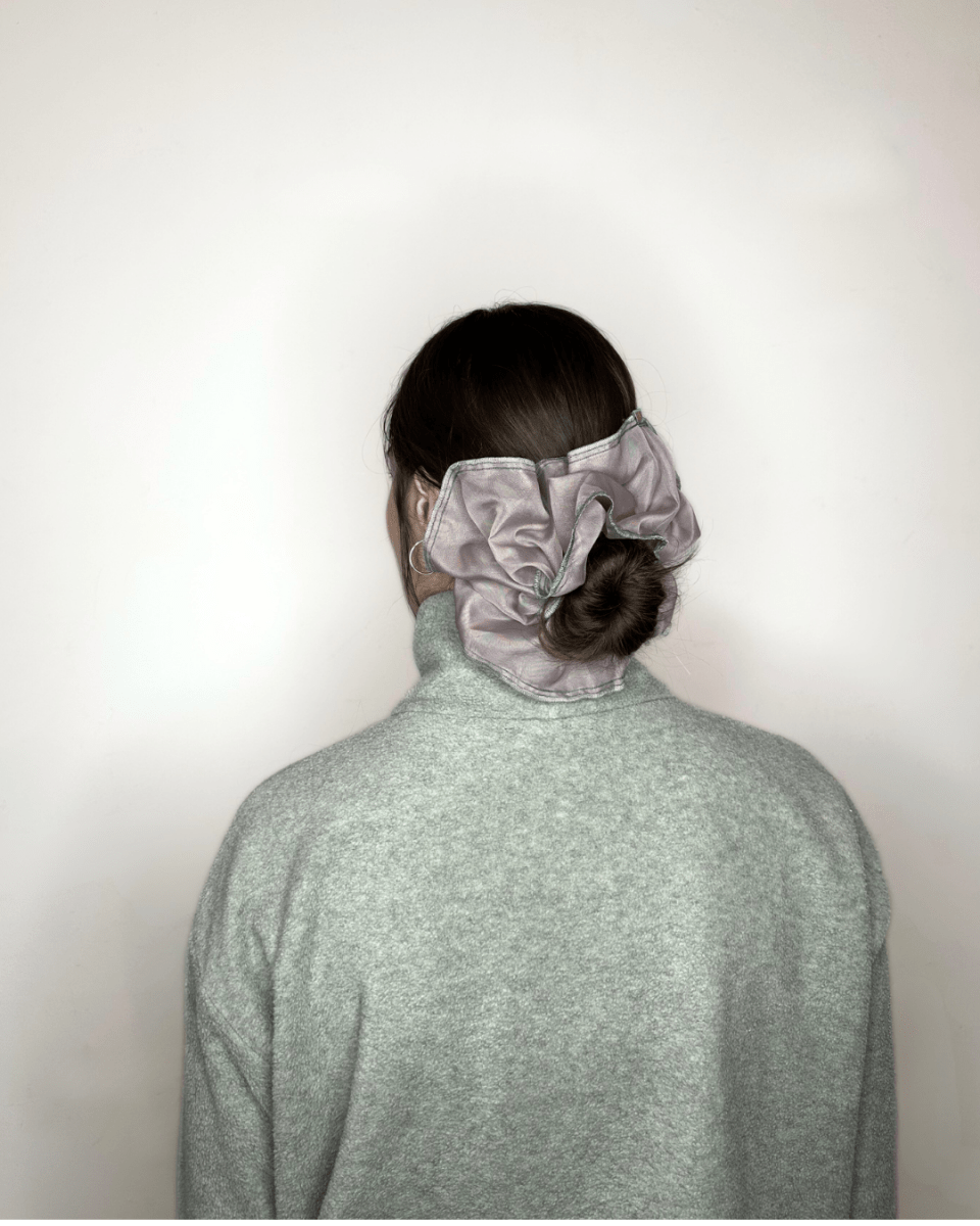 Upcycling-Scrunchie-Chouchou-Les_Filles_de_l_Usine-gris