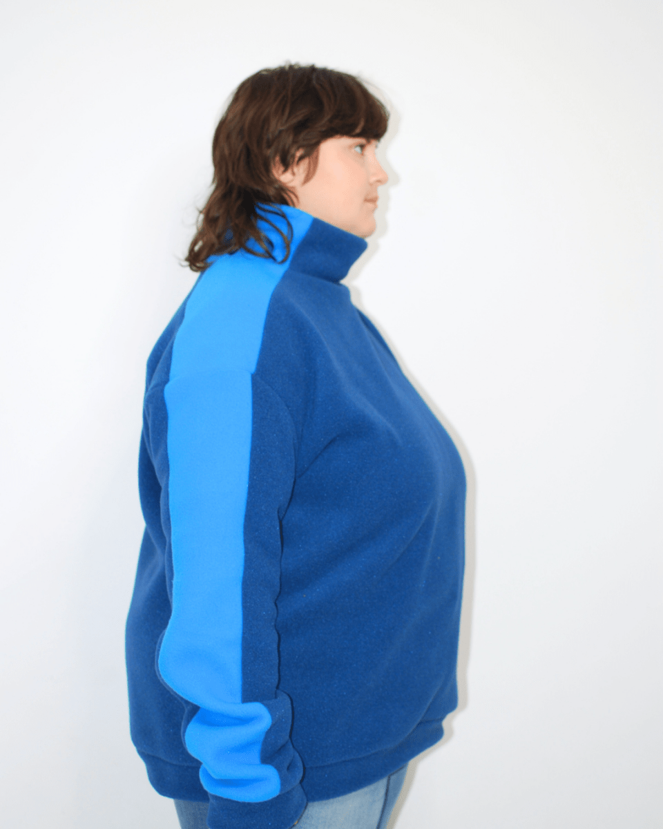 Inclusif-Ecoresponsable-Chandail-Polar-Bleu-Les_Filles_de_l_Usine-Fait_a_Montreal- Les Filles de l'Usine