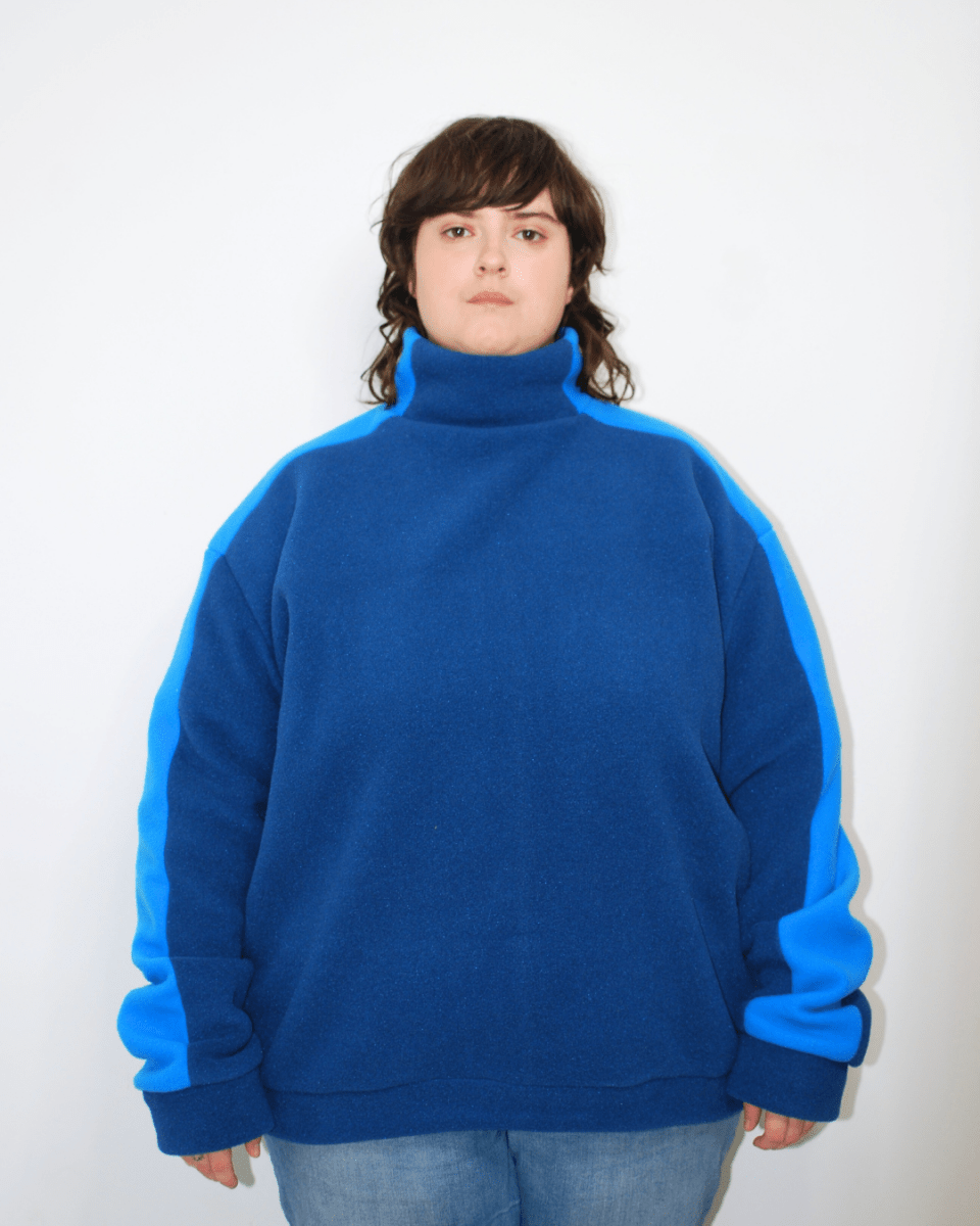 Inclusif-Ecoresponsable-Chandail-Polar-Bleu-Les_Filles_de_l_Usine-Fait_a_Montreal- Les Filles de l'Usine