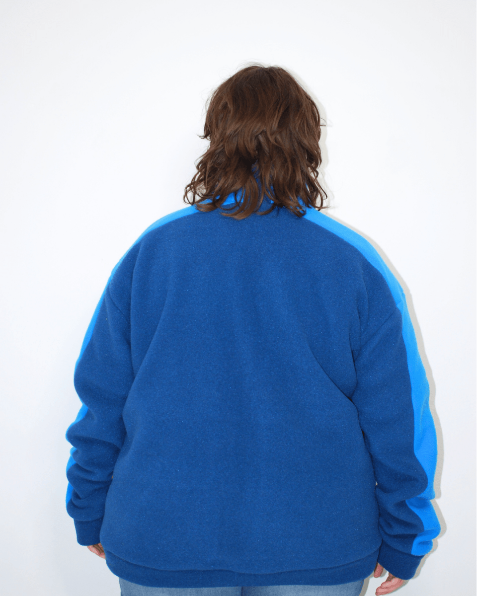 Inclusif-Ecoresponsable-Chandail-Polar-Bleu-Les_Filles_de_l_Usine-Fait_a_Montreal- Les Filles de l'Usine