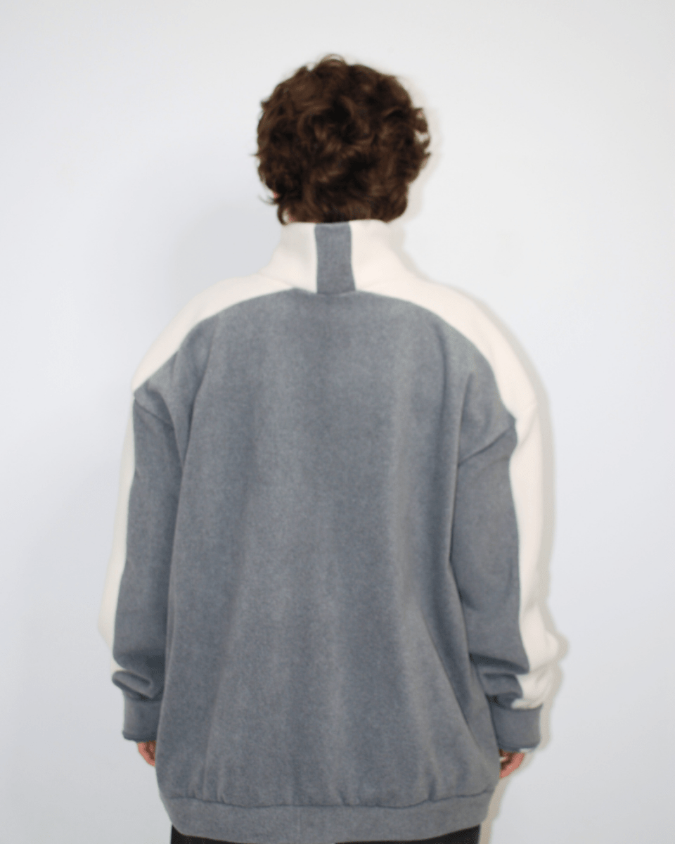 Inclusif-Ecoresponsable-Chandail-Polar-Gris-Les_Filles_de_l_Usine-Fait_a_Montreal- Les Filles de l'Usine